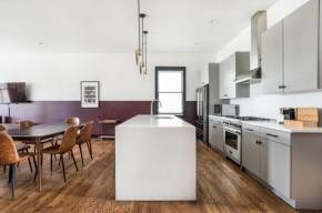 Connie by AvantStay Sleek 4BR Condo in Heart of Nashville